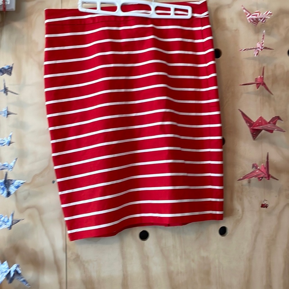 Like New Banana Republic Skirt Size 6